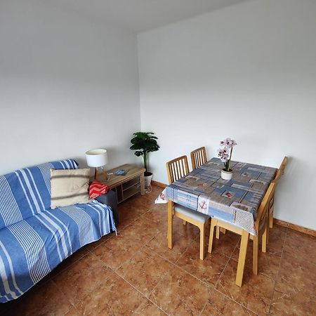 Sunny Flat With Balcony And Sea Views Lägenhet Cambrils Exteriör bild