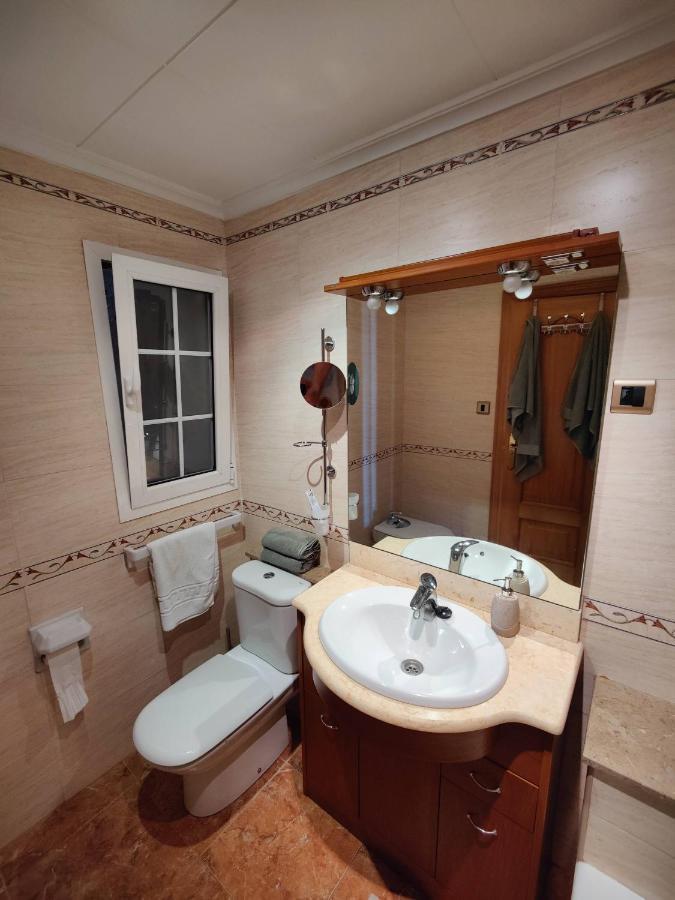 Sunny Flat With Balcony And Sea Views Lägenhet Cambrils Exteriör bild