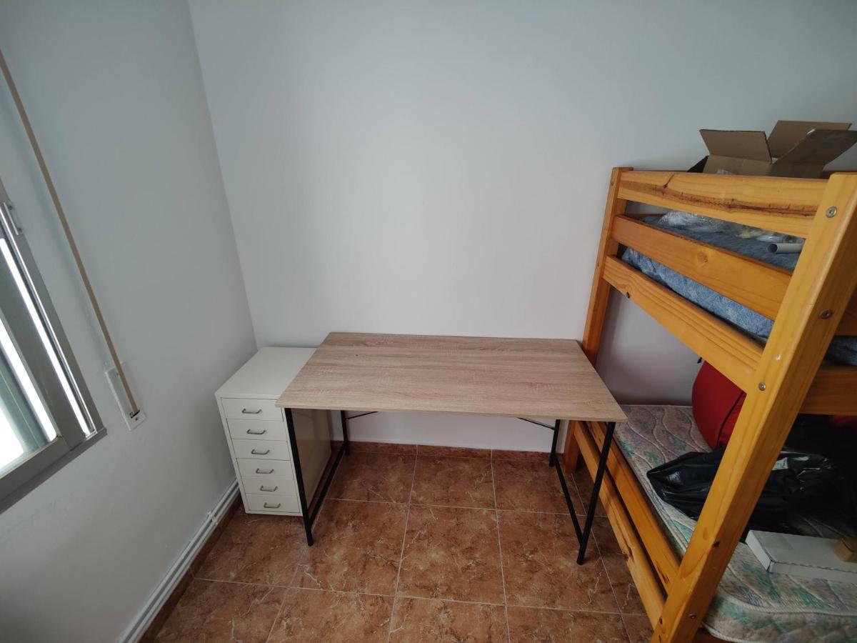 Sunny Flat With Balcony And Sea Views Lägenhet Cambrils Exteriör bild