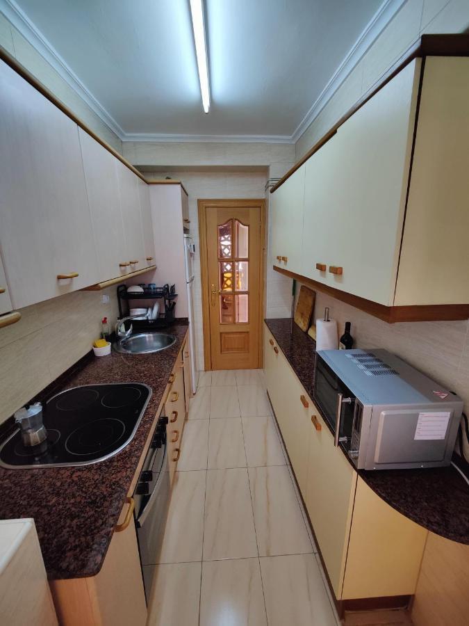 Sunny Flat With Balcony And Sea Views Lägenhet Cambrils Exteriör bild