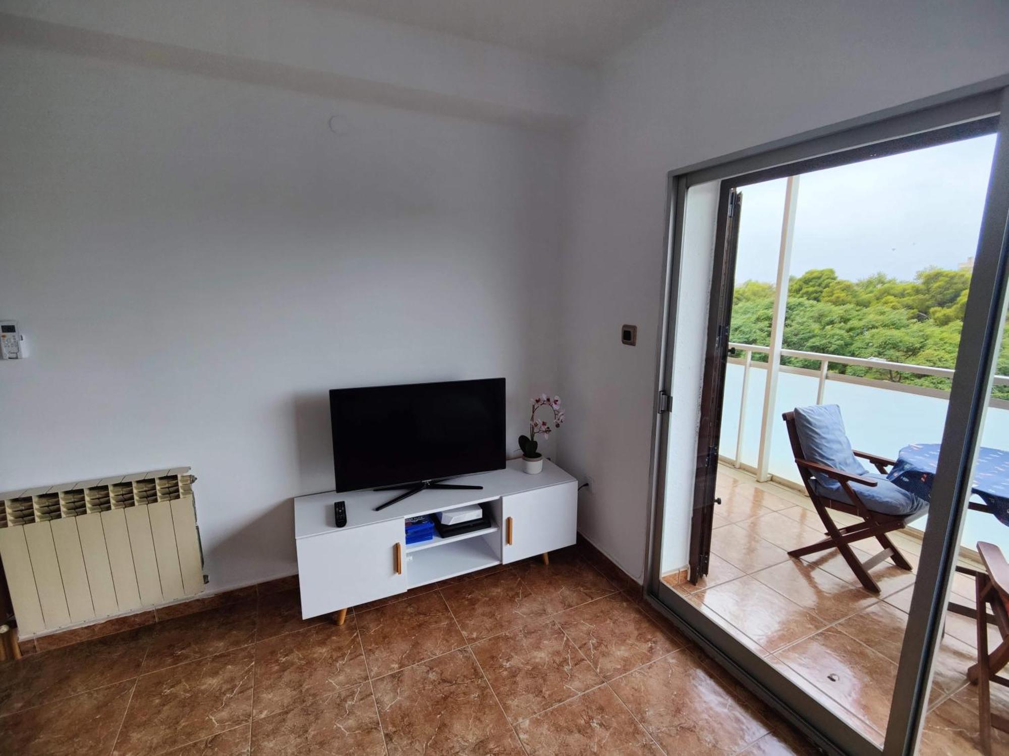 Sunny Flat With Balcony And Sea Views Lägenhet Cambrils Exteriör bild