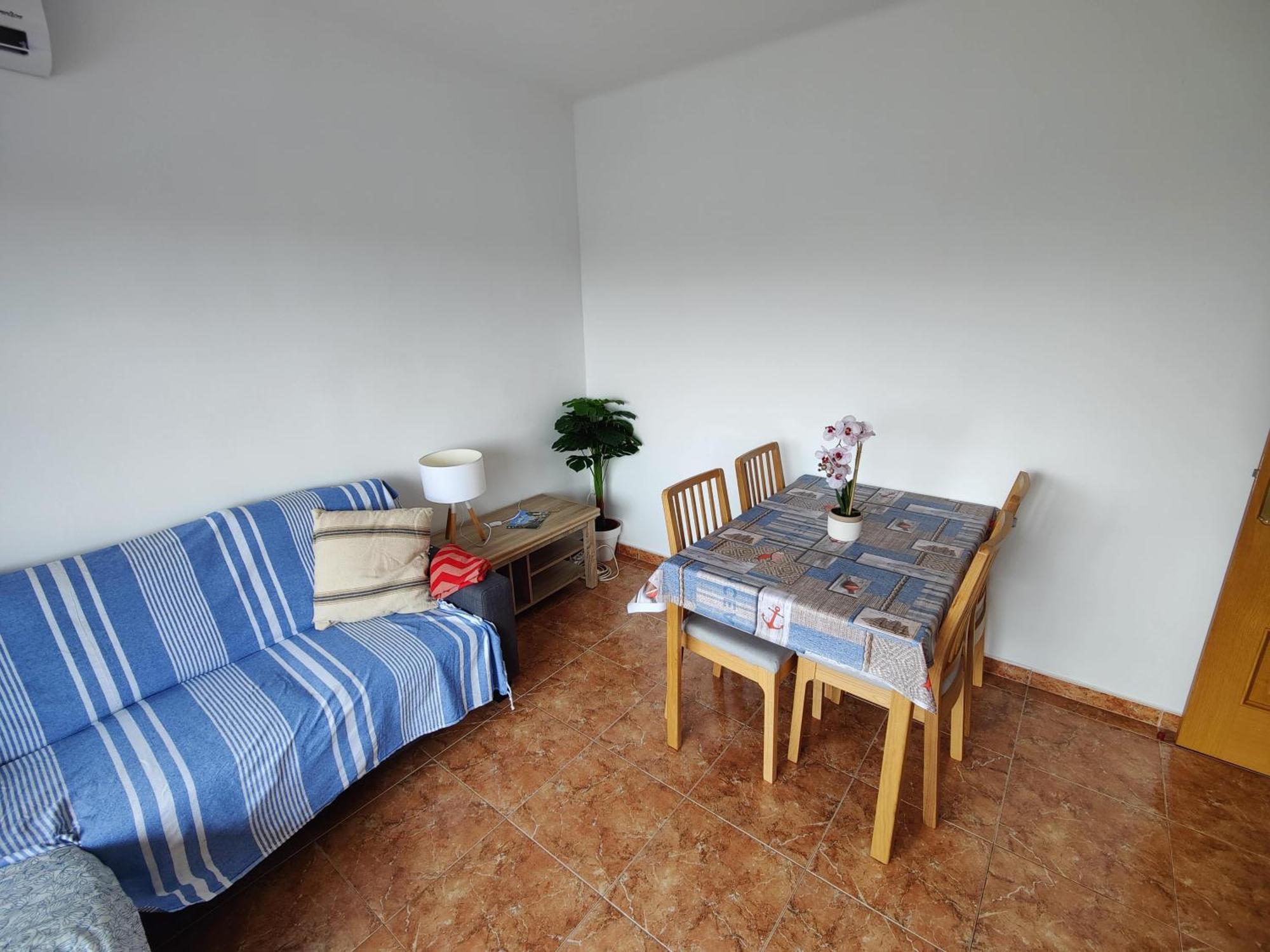 Sunny Flat With Balcony And Sea Views Lägenhet Cambrils Exteriör bild