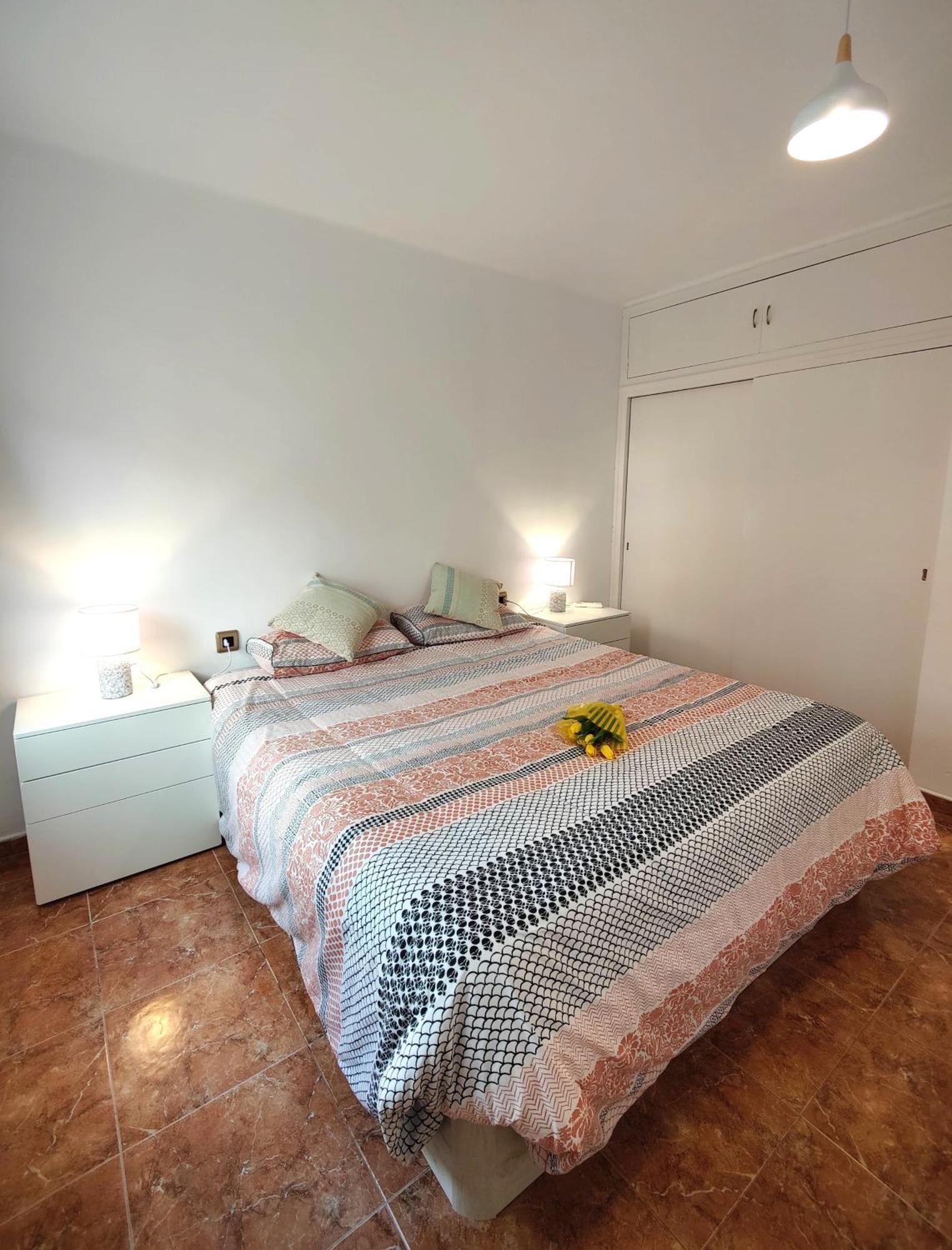 Sunny Flat With Balcony And Sea Views Lägenhet Cambrils Exteriör bild