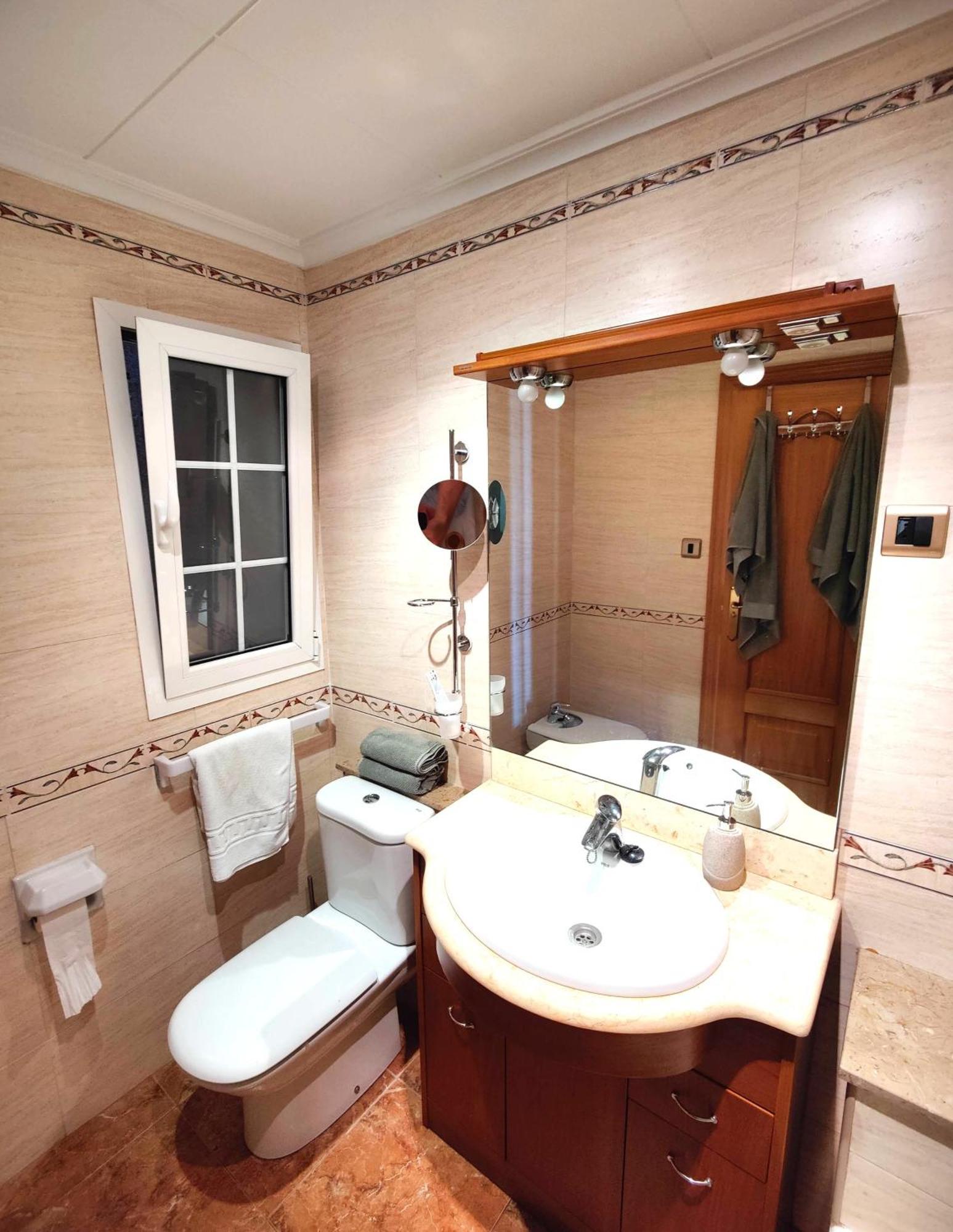 Sunny Flat With Balcony And Sea Views Lägenhet Cambrils Exteriör bild